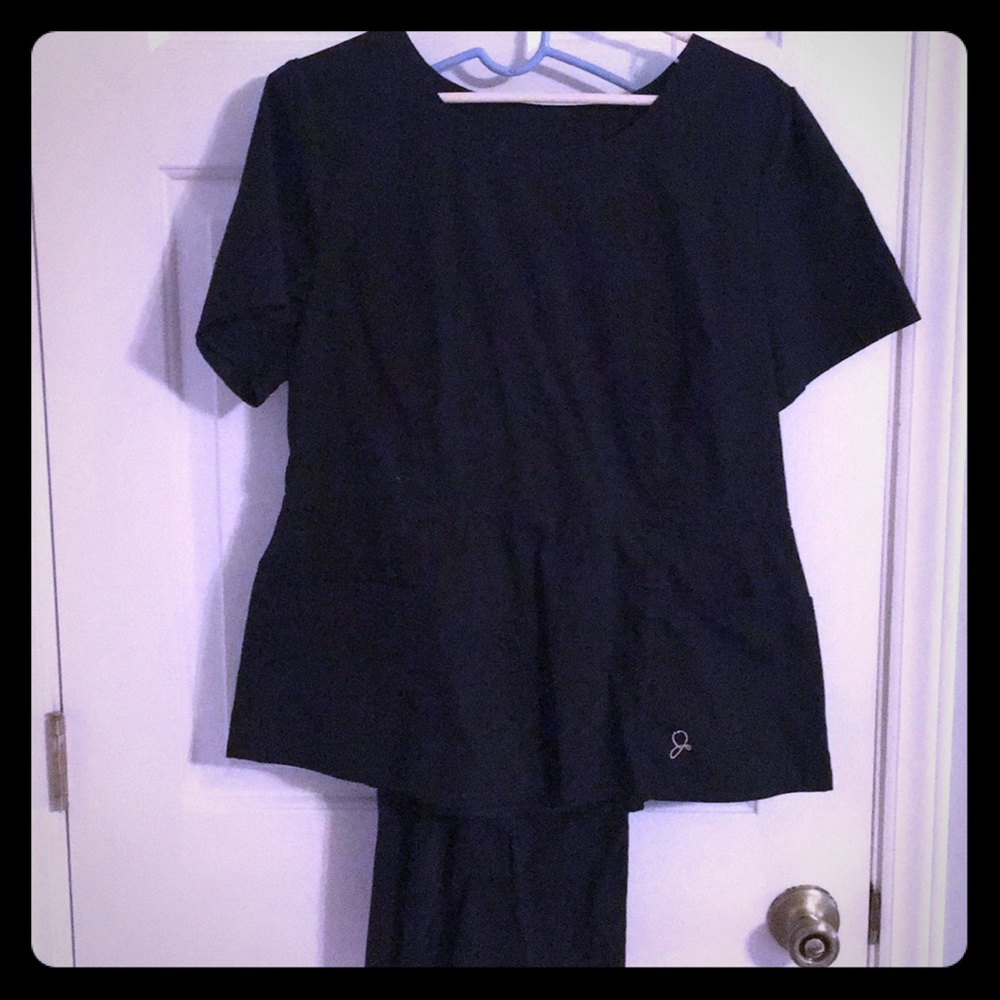 Women’s black Jaanuu scrub set